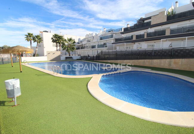3-bedroom Flat with Pool Access in Santa Pola Alicante 10