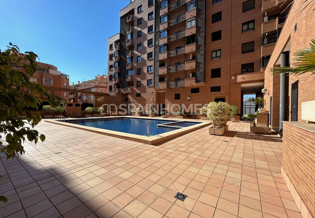 Alicante'de Havuzlu Sitede Loft Tarzı Şık Tasarımlı Daireler 3