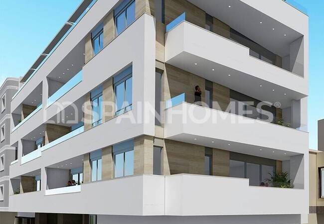 1, 2, and 3-bed Flats in a Complex Near the Beach in Torrevieja 5