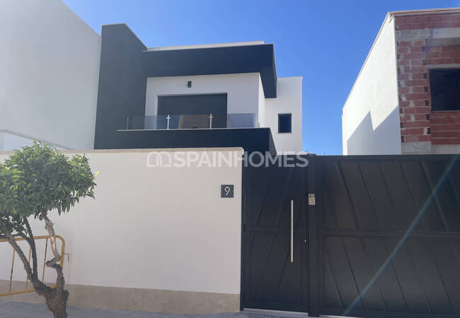 3-bedroom Villas with Pools and Gardens in Almoradí 2