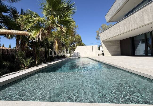Alicante Altea'da Özel Havuzlu Şık Tasarımlı Müstakil Villa 3