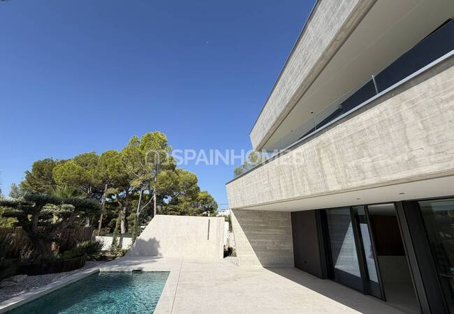 Alicante Altea'da Özel Havuzlu Şık Tasarımlı Müstakil Villa 5