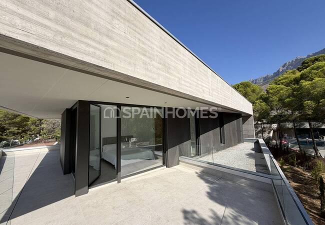 Alicante Altea'da Özel Havuzlu Şık Tasarımlı Müstakil Villa 8