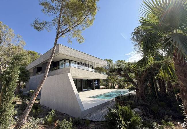 Alicante Altea'da Özel Havuzlu Şık Tasarımlı Müstakil Villa 9
