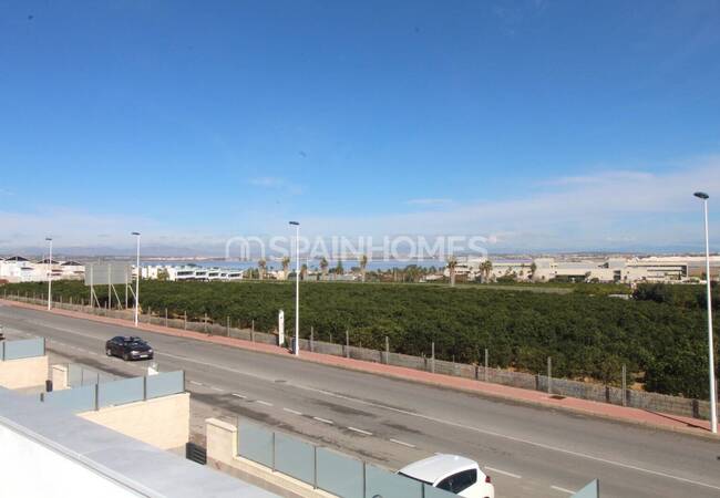 Detached House with Pool Near the Sea in Torrevieja Alicante 6