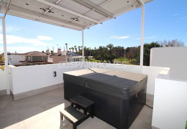 Detached House with Pool Near the Sea in Torrevieja Alicante 9