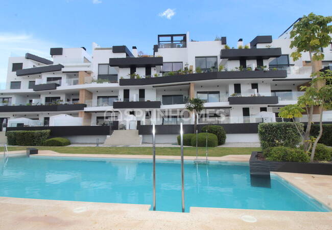 Люкс-квартира с общим бассейном и видом на море в Ориуэле 5