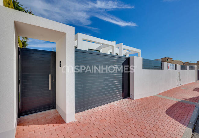 Villas Con Piscina Y Terraza Privadas En Alicante Torrevieja 9