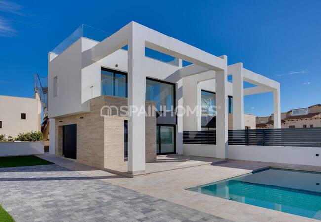 Villas Con Piscina Y Terraza Privadas En Alicante Torrevieja 2