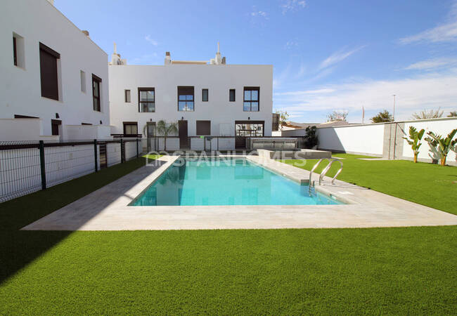 Moderne Häuser Mit Gemeinschaftspool In Pilar De La Horadada 2