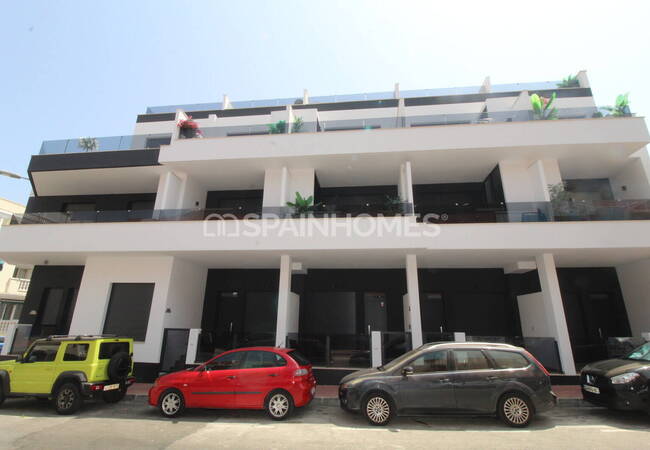 Elegant Apartments with Communal Pool in Torrevieja 2