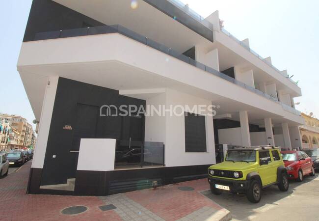 Elegant Apartments with Communal Pool in Torrevieja 5