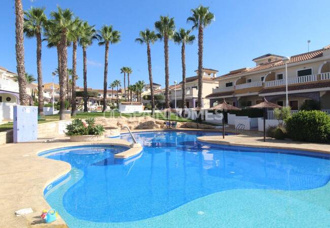 Semi-detached Villa with Extensive Facilities in Rojales Alicante 16