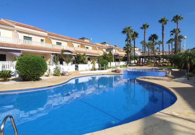 Semi-detached Villa with Extensive Facilities in Rojales Alicante 17