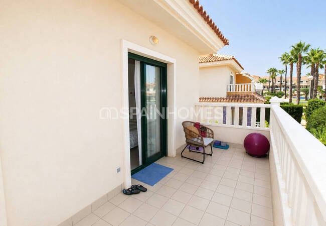 Semi-detached Villa with Extensive Facilities in Rojales Alicante 6