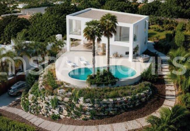 Alicante’de Özel Havuzlu ve Golf Manzaralı Geniş Müstakil Ev 2