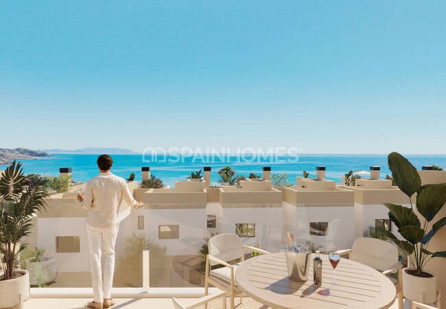 Sea View Townhouses with Communal Amenities in El Campello Alicante 7