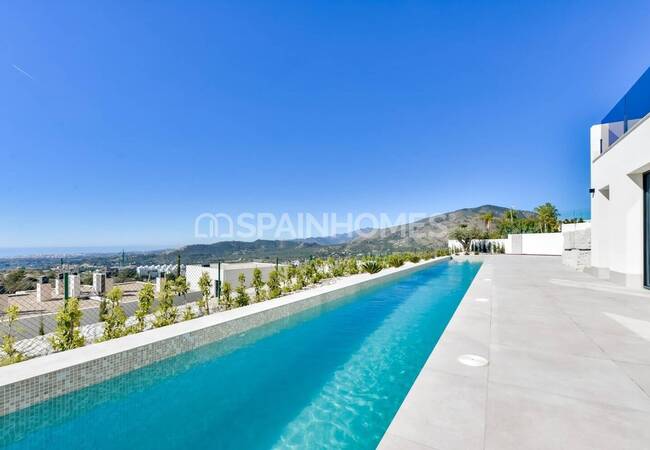 Detached 8-bedroom Villa with Pool in Finestrat Alicante 11