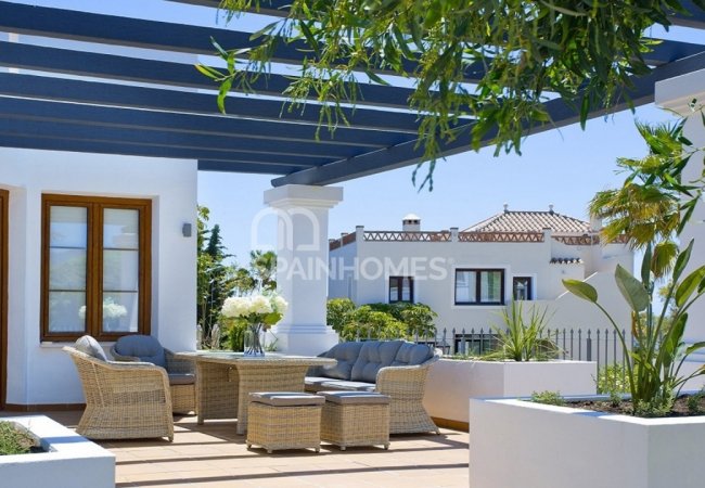 Golf and Sea Views 3 Bedrooms Villas in Estepona Malaga 4