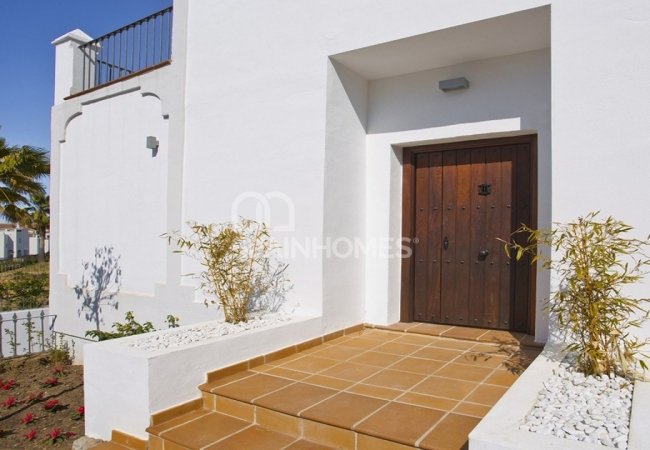 Golf and Sea Views 3 Bedrooms Villas in Estepona Malaga 6