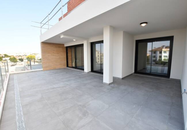 Sea View Apartments in Orihuela Costa Close to Shopping Centers 1