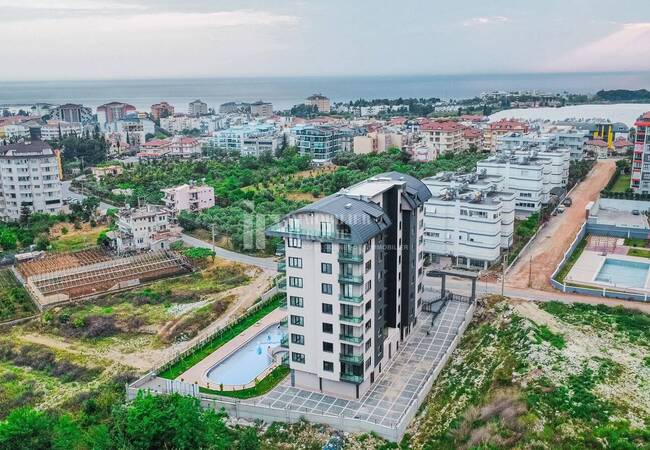 Appartements Neufs Dans Une Résidence Avec Piscine À Alanya