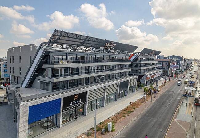 Immobiliers Commerciaux À Meidan Plaza À Antalya En Turquie 1