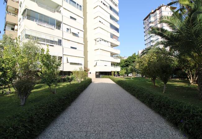 Appartement Dans Une Résidence Élitiste À Antalya Muratpasa