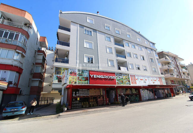 Appartement De 2 Chambres Au Centre-ville À Antalya 1
