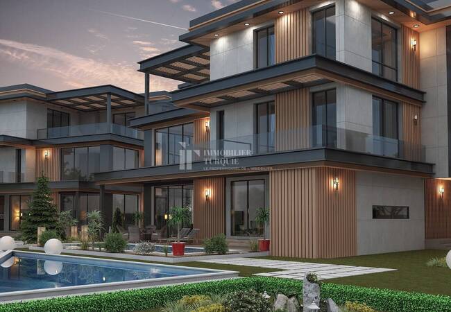 Immobiliers Luxueux De 8 Chambres À Antalya Dosemealti