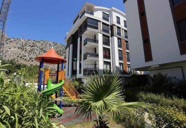 Appartement Vue Montagne Près De La Mer À Konyaaltı Antalya