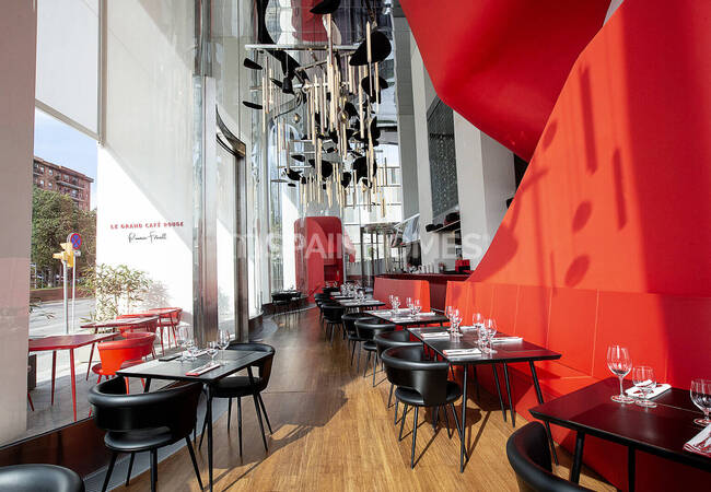 Eco-friendly Properties with Pool and Gym in Barcelona 5