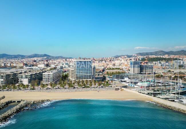 Beachside Flats in a Complex with Pool in Barcelona 4