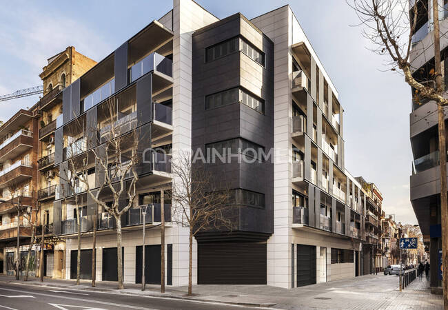 Elegante Apartamento Con Piscina Y Balcón En Barcelona 1