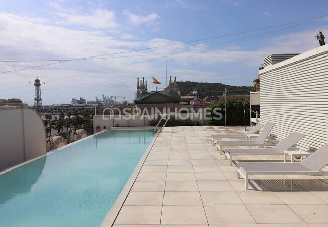 Apartments in a Renovated Building Near the Sea in Barcelona 4