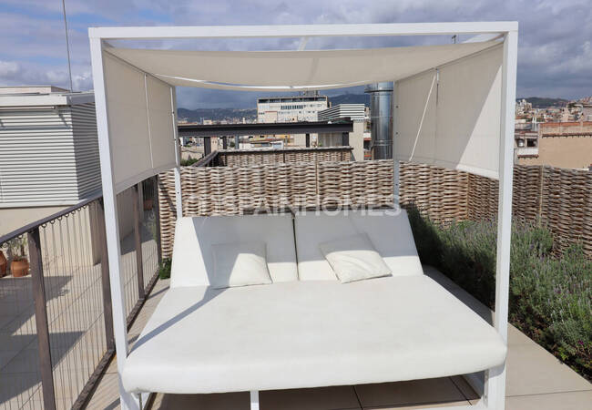 Apartments in a Renovated Building Near the Sea in Barcelona 7