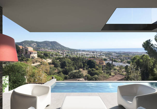 Elegant Detached House with Pool and Garden in Barcelona 2