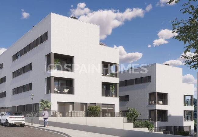 Elegant Apartments Near the Sea and Amenities in Barcelona 2