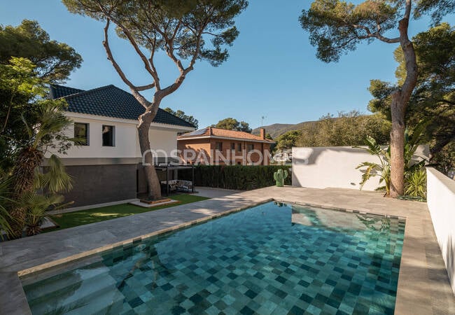 Villa De 5 Dormitorios Con Piscina En Castelldefels, Barcelona 1
