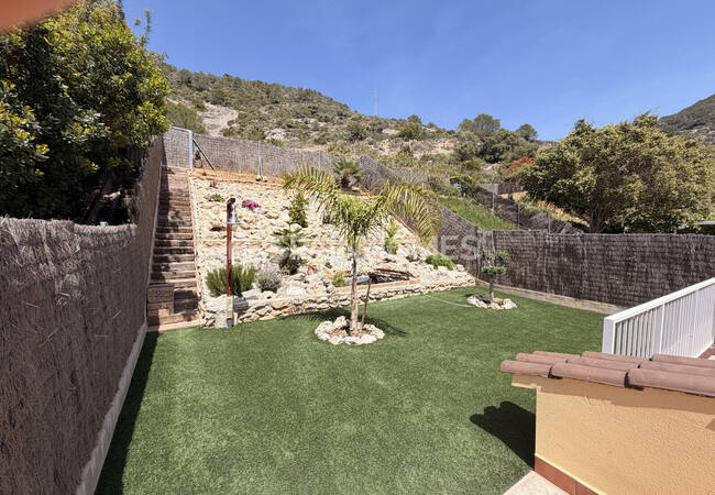 Barselona Sitges'te Havuzlu Sitede Deniz Manzaralı Villa 10