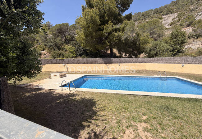 Barselona Sitges'te Havuzlu Sitede Deniz Manzaralı Villa 4