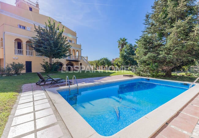 Teià Barcelona’da Özel Havuzlu ve Kapalı Otoparklı Şık Villa 2