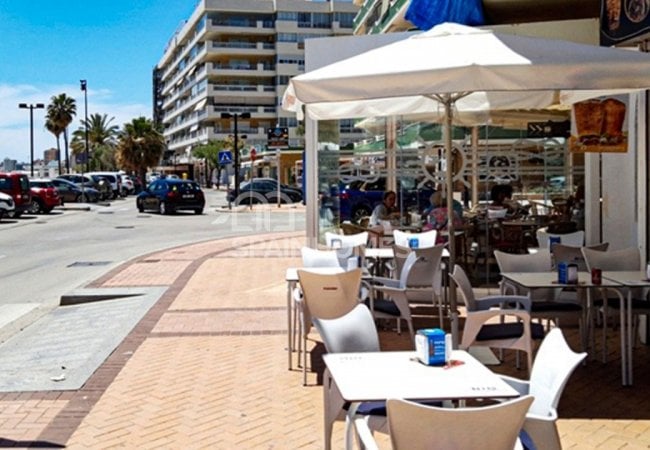 Beachfront Commercial Property with Investment Potential in Fuengirola