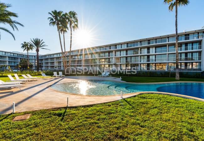 Luxury Beachfront Apartments with Panoramic Sea Views in Denia