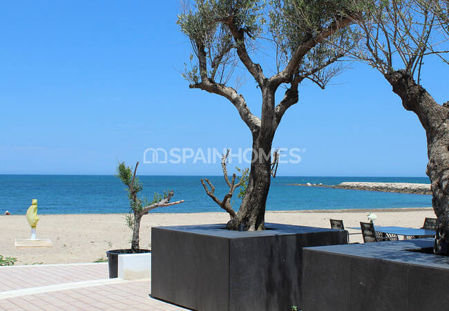 Luxury Beachfront Apartments with Panoramic Sea Views in Denia