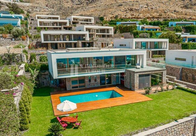 Villas Vue Mer Avec Grand Jardin À Bodrum En Turquie