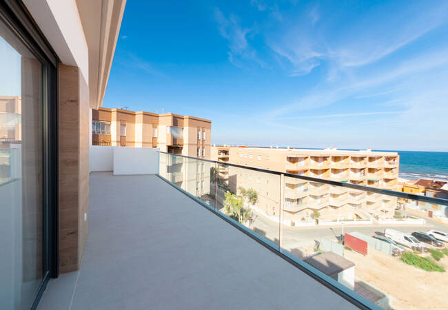 Sea View Apartments with Pool in Gated Complex in Guardamar Del Segura 1