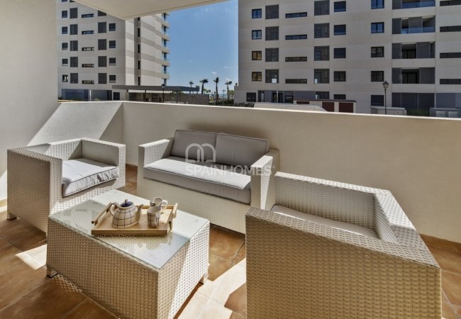 Alicante’de Modern Tasarımlı 2 ve 3 Yatak Odalı Daireler