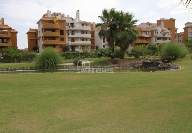 Alicante’de Modern Tasarımlı 2 ve 3 Yatak Odalı Daireler