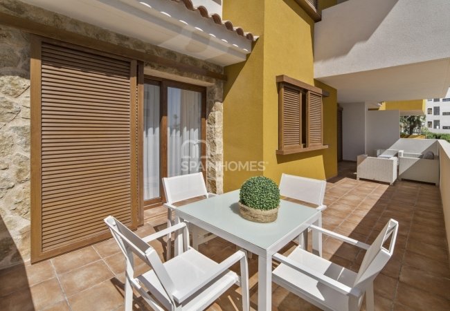 Alicante’de Modern Tasarımlı 2 ve 3 Yatak Odalı Daireler